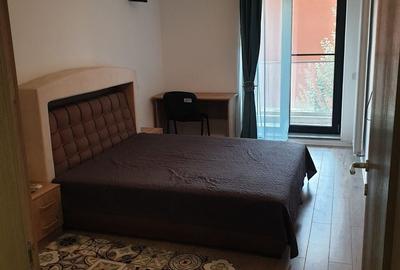 Apartament cu 2 camere decomandat, mobilat în Politehnica