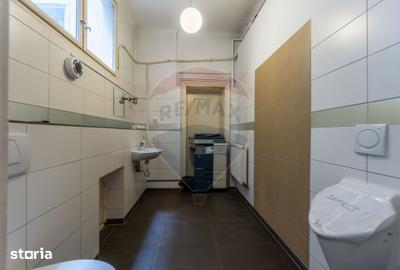 Apartament cu 4 camere în Centrul Istoric