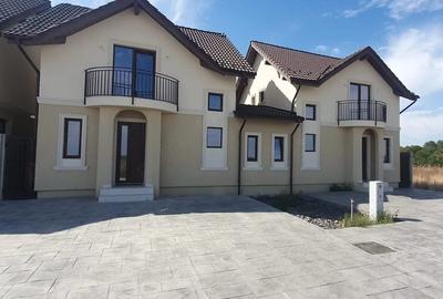 Casă cu Teren 657 Mp în Covaci