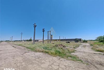 Teren de 58664 mp, în Vadu Pașii - 4