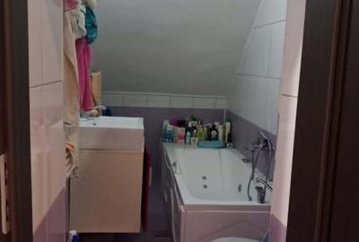 Casă individuală cu 5 camere cu Teren 161 Mp în P-ța Muncii - 7