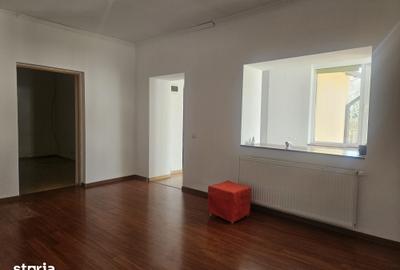 Casă cu 3 camere cu Teren 916 Mp în Sălard