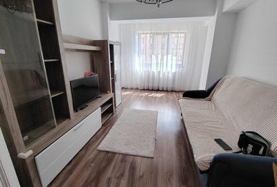 Apartament cu 3 camere decomandat în Cug