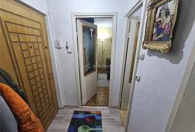 Garsonieră decomandată în Calea Caransebeșului
