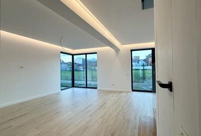 Casă cu 3 camere în Primăverii