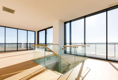 Penthouse cu 3 camere decomandat în Complex Studențesc - 1