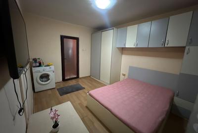 Garsonieră decomandată în Vitan