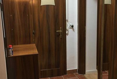 Apartament cu 2 camere decomandat în Baba Novac