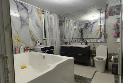 Casă cu 4 camere cu Teren 250 Mp în Central