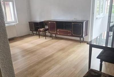 Apartament cu 2 camere decomandat, mobilat în Răcădău