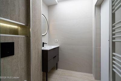 Casă individuală cu 6 camere cu Teren 220 Mp în Central - 25