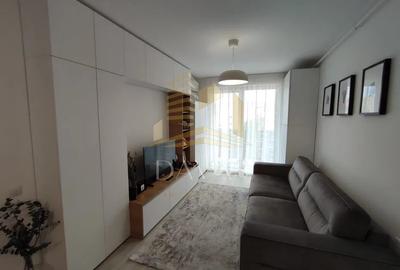 Apartament cu 3 camere semidecomandat, mobilat în Semicentral