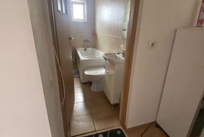 Apartament cu 2 camere nedecomandat în Central