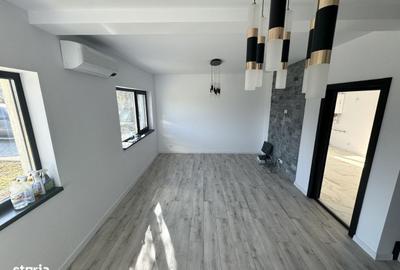 Casă cu 4 camere în Breazu