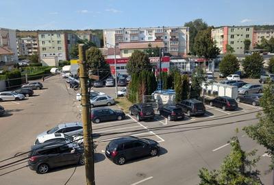 Apartament cu 2 camere semidecomandat în Micro 1
