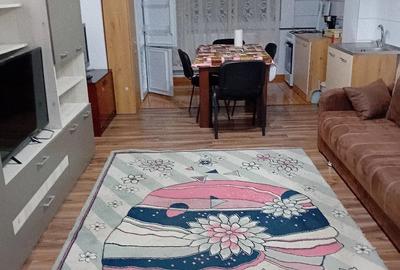 Apartament cu 2 camere decomandat în Gara