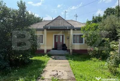 Casă cu 4 camere cu Teren 1000 Mp în Central