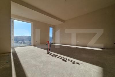 Apartament cu 3 camere semidecomandat în Baciu