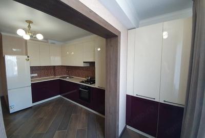 Garsonieră decomandată în Central