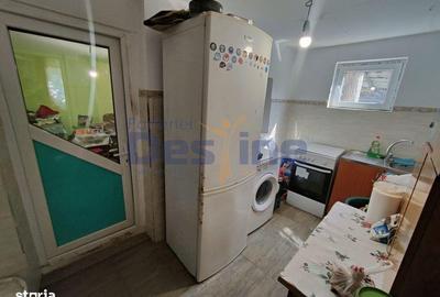 Casă cu 4 camere cu Teren 6400 Mp în Popești - 12
