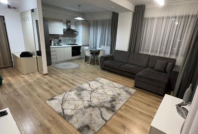 Apartament cu 2 camere decomandat, mobilat în Central