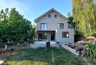 Casă cu 4 camere în Exterior Vest - 4