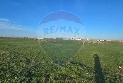 Teren de 2472 mp, în Aurel Vlaicu - 2
