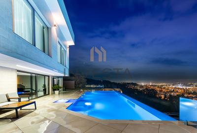 Casă individuală cu 8 camere cu Piscina în Grigorescu - 3