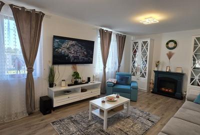 Casă cu 4 camere în Tăbărăști