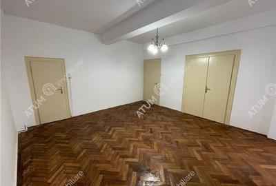 Apartament cu 4 camere decomandat în Central - 3