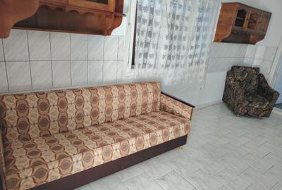 Casă cu 4 camere în Buteni