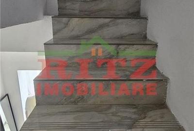 Casă cu 4 camere cu Teren 2300 Mp în Central - 11
