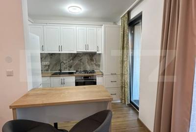 Apartament cu 2 camere semidecomandat, mobilat în Calea Moldovei