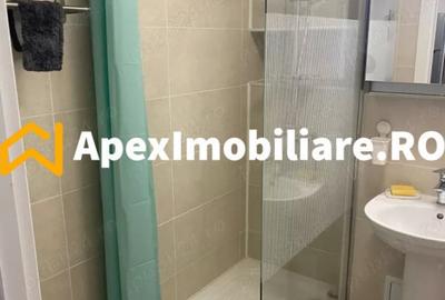 Apartament cu 3 camere decomandat în Calea Victoriei