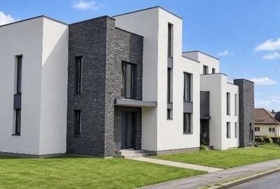 Casă cu 4 camere în Exterior Vest