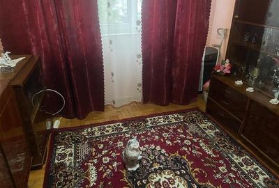 Apartament cu 2 camere decomandat în Gară