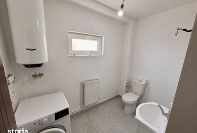 Casă cu 5 camere cu Teren 470 Mp în Malu Mare - 3
