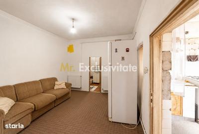 Casă cu 3 camere în Central