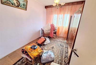 Apartament cu 4 camere decomandat în Narcisa - 3