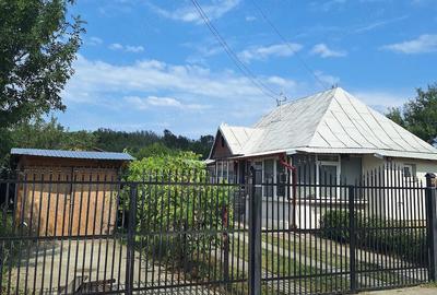 Casă cu 3 camere cu Teren 2257 Mp în Bărăști