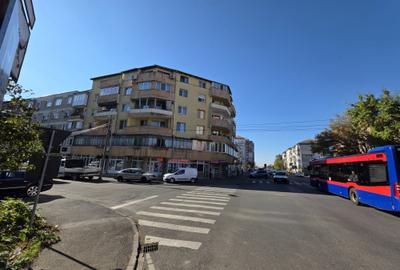 Apartament cu 2 camere decomandat în Iosia