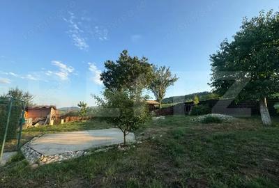 Casă cu 3 camere cu Teren 989 Mp în Bejan
