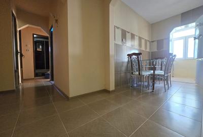 Apartament cu 3 camere decomandat în Vidin-Progresul