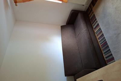 Apartament cu 2 camere semidecomandat în Florilor