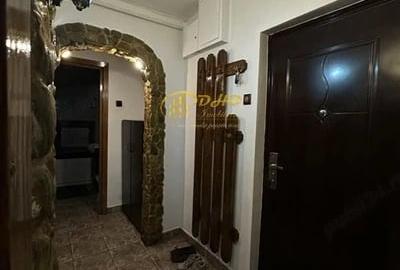 Apartament cu 2 camere decomandat în Nicolina