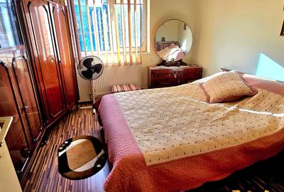 Apartament cu 3 camere decomandat, mobilat în Central - 1