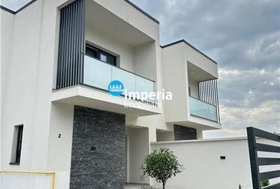 Duplex cu 4 camere cu Teren 300 Mp în Hlincea - 1
