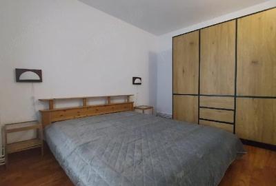 Apartament cu 3 camere decomandat în Centrul Civic