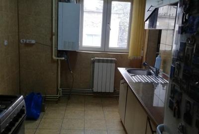 Apartament cu 2 camere decomandat în Câmpina