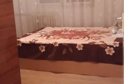 Apartament cu 2 camere decomandat în Moșilor